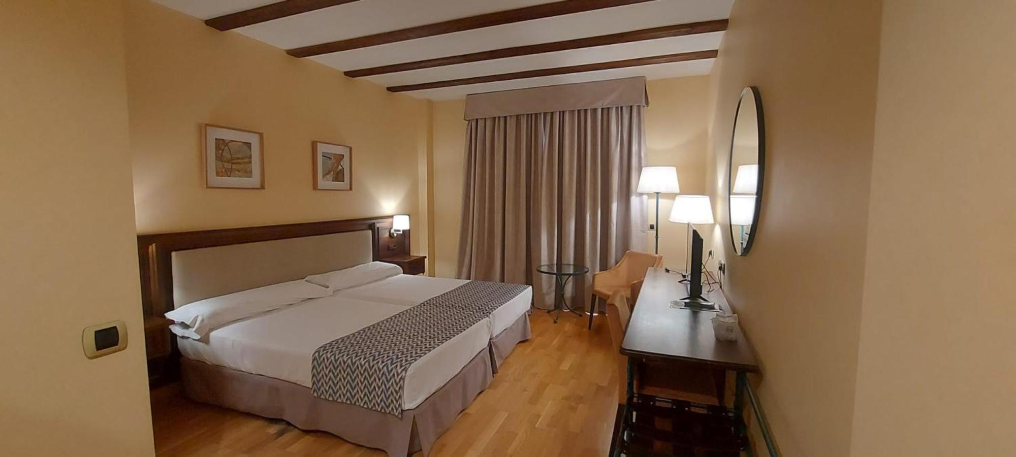 Hotel Spa Tudanca Aranda Aranda de Duero Bagian luar foto